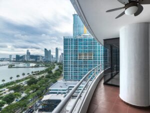Apartamento en Venta | PH Los Delfines | Avenida Balboa