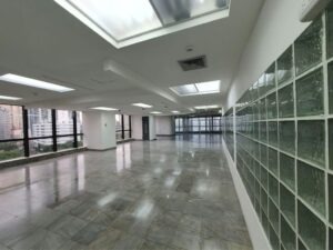 Oficina en Venta | Planta Completa | Avenida Balboa